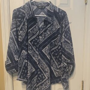 Simply Vera Vera Wang Blue and White Patterned Top